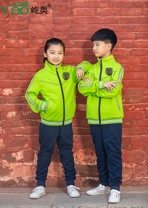 屹奧小學生帶反光條新品校服 屹奧小學生帶反光條新品校服